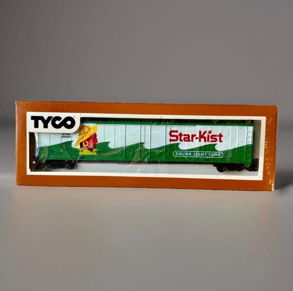Vintage TYCO HO Scale Star-Kist Tuna 62’ Reefer Box Car 360-C 25007 w/ Box